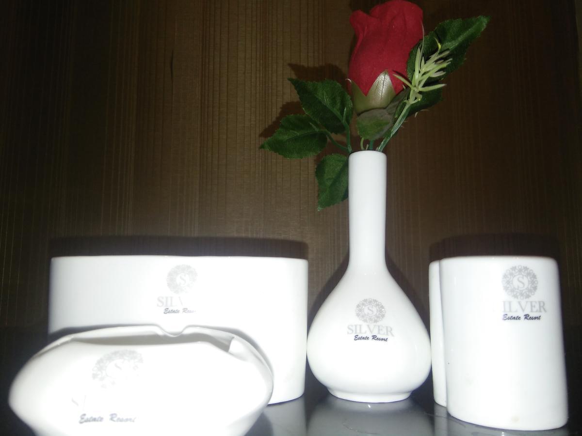 Silver Estate Resort Tikamgarh Zewnętrze zdjęcie