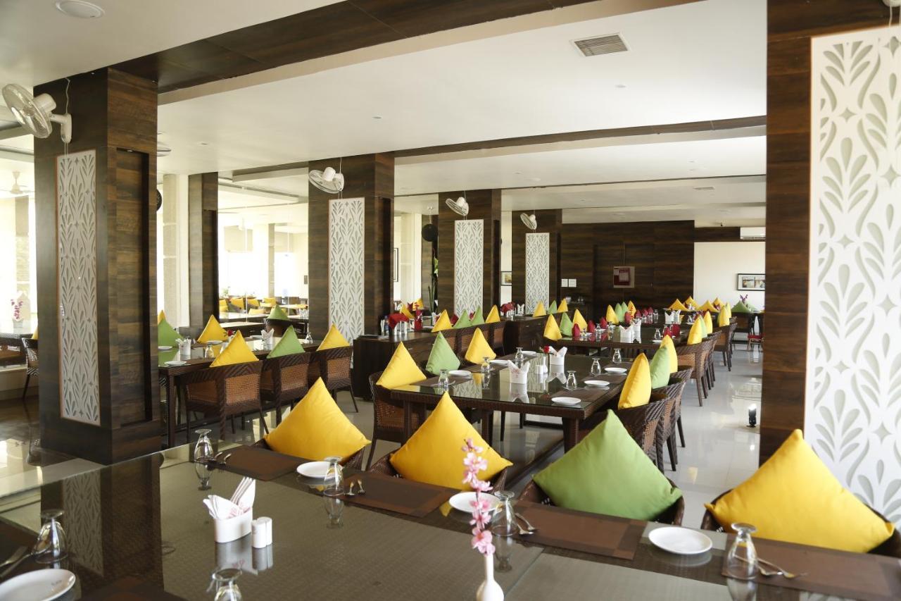 Silver Estate Resort Tikamgarh Zewnętrze zdjęcie